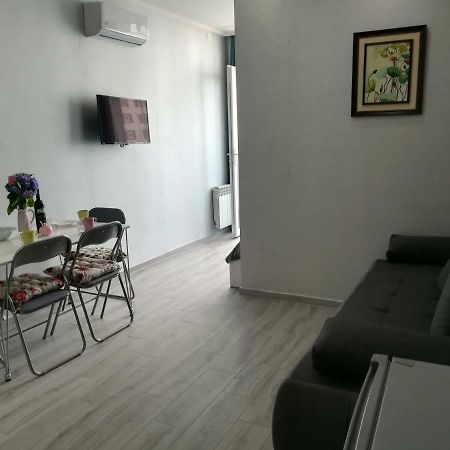 Apartament In Real Pealce In Batumi Esterno foto
