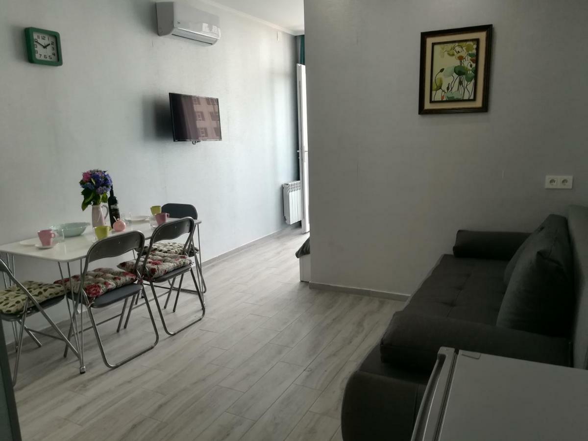 Apartament In Real Pealce In Batumi Esterno foto